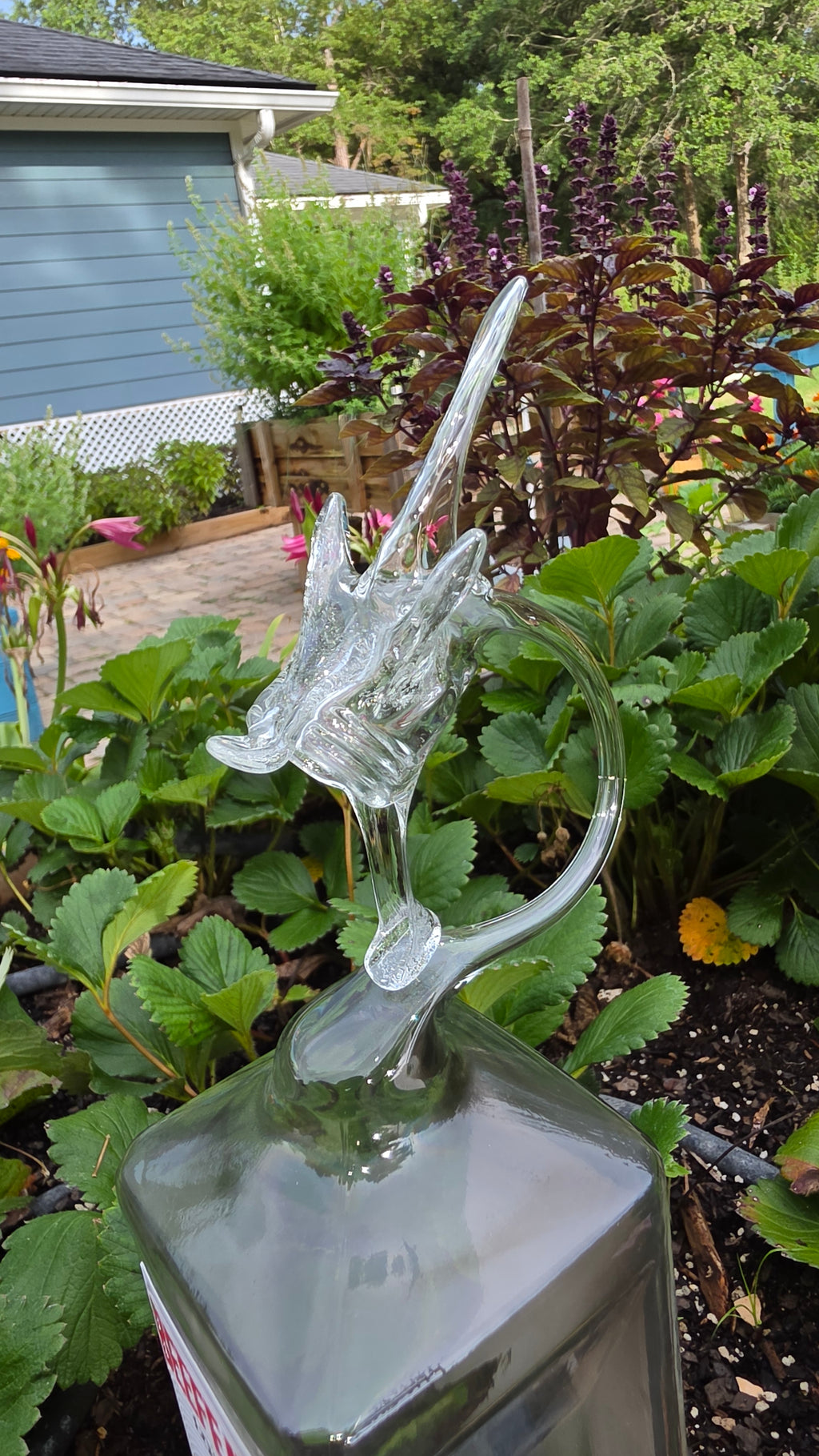 GIN SCULPTURE